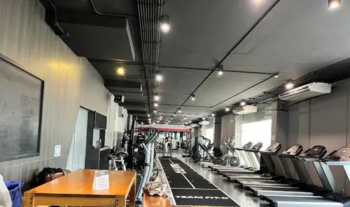 งานซ่อมไฟฟ้า ฟิตเนสเซ็นเตอร์ ห้วยขวาง โดยทีมช่างบ้านมีไฟ